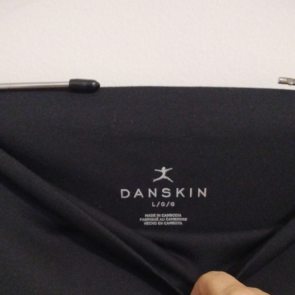 Danskin Black Leggings with Neon Yellow Accents - Picture 4 of 4